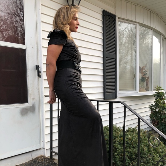 Dress - Picture 3 of 6